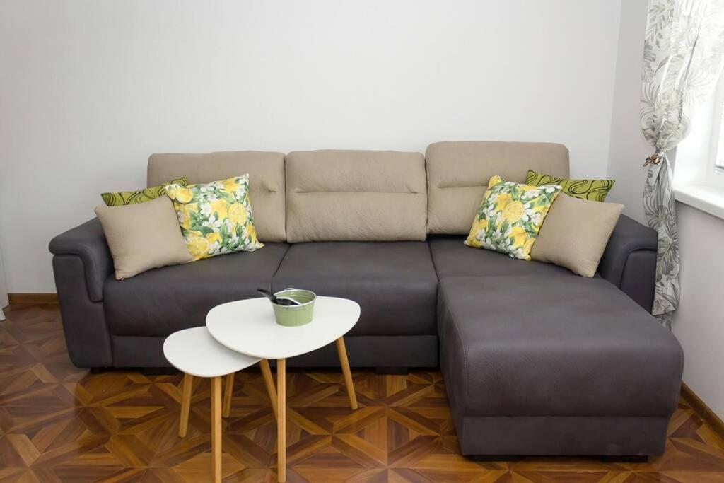 Perfect Summer Vacation Rental - One-Bedroom Flat By Flat Mаnager トポラ エクステリア 写真