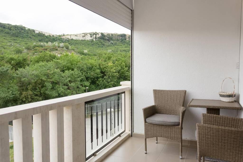 Perfect Summer Vacation Rental - One-Bedroom Flat By Flat Mаnager トポラ エクステリア 写真